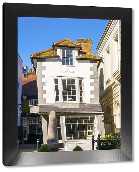 England, Berkshire, Windsor, The Crooked House