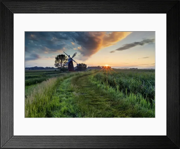 Framed Print : Hardley Mill at Sunrise, Hardley, Norfolk, England Framed Print : Hardley Mill at Sunrise, Hardley, Norfolk, England