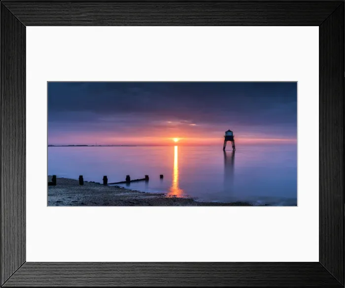 Framed Print : Dovercourt Lighthouse at Sunrise, Dovercourt, Essex, England Framed Print : Dovercourt Lighthouse at Sunrise, Dovercourt, Essex, England