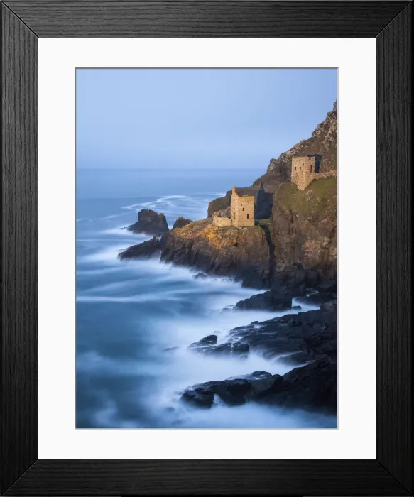 Framed Print : Crown Mines, derelict Tin Mines on coast at Botallack, Cornwall, England