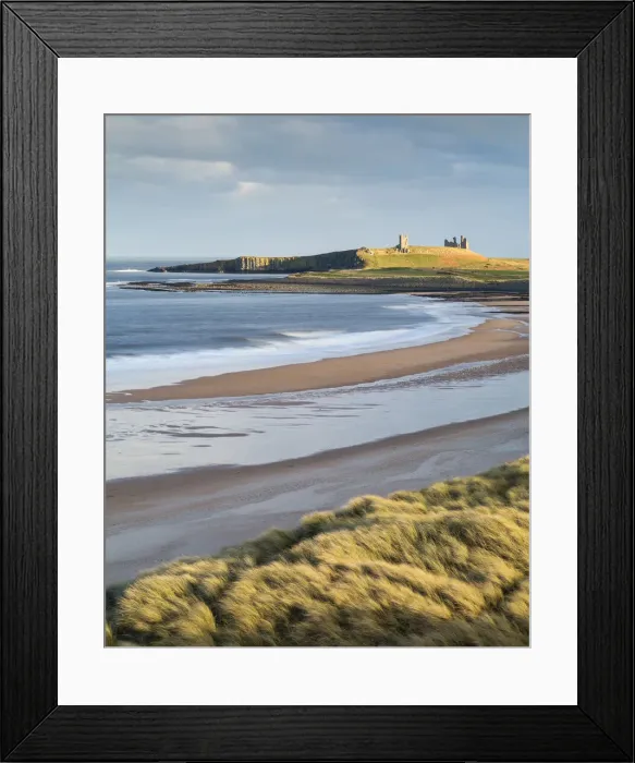 Framed Print : Dunstanburgh Castle and Embleton Bay, Northumberland, England Framed Print : Dunstanburgh Castle and Embleton Bay, Northumberland, England