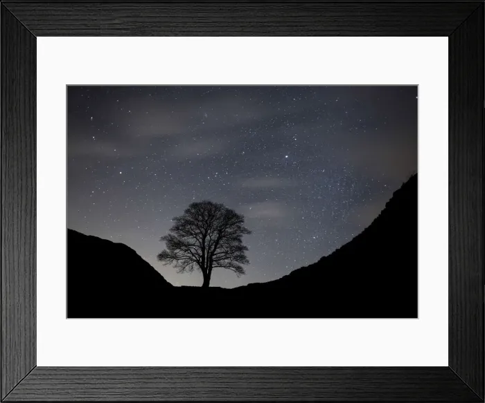 Framed Print : Sycamore Gap, Hadrians Wall, Northumberland, England Framed Print : Sycamore Gap, Hadrians Wall, Northumberland, England
