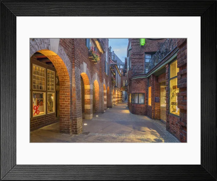 Framed Print : Brick houses and shops at Boettcherstrasse street, Bremen, Germany