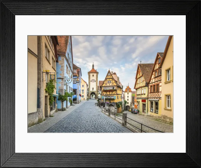 Framed Print : Spitalgasse street with Plonlein half-timbered building and Siebers Tower Framed Print : Spitalgasse street with Plonlein half-timbered building and Siebers Tower