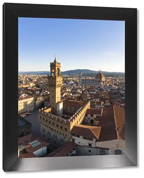 Italy, Tuscany, Florence, Palazzo Vecchio and Santa Maria del Fiore Cathedral
