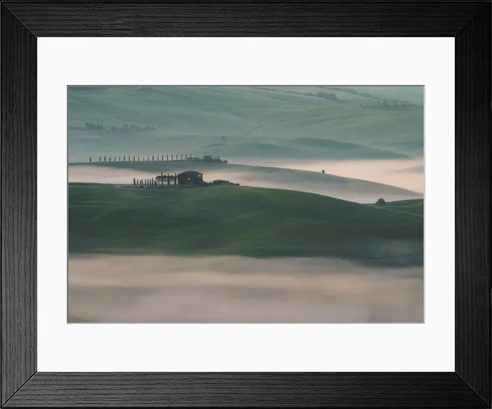 Framed Print : mist hanging in teh valleys of Val d Orcia, Tuscany, Italy Framed Print : mist hanging in teh valleys of Val d Orcia, Tuscany, Italy