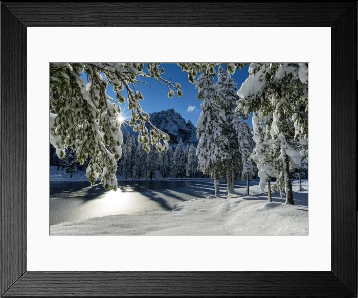 Framed Print : Sunburst behind Cadini di Misurina, Lake Antorno, Belluno Province, Veneto, Dolomites Framed Print : Sunburst behind Cadini di Misurina, Lake Antorno, Belluno Province, Veneto, Dolomites