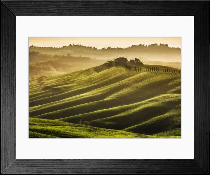 Framed Print : Rolling farmland near Asciano, La Crete Senesi, Tuscany Framed Print : Rolling farmland near Asciano, La Crete Senesi, Tuscany