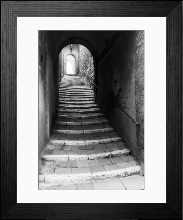 Framed Print : Archway in Pitigliano, Tuscany, Italy