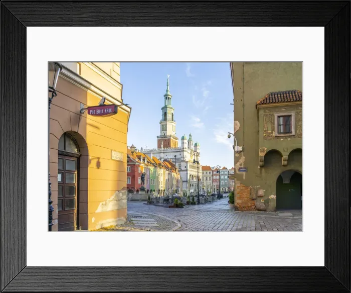 Framed Print : Old Market square and the Town Hall in the background, Poznan, Poland, Eastern Europe Framed Print : Old Market square and the Town Hall in the background, Poznan, Poland, Eastern Europe