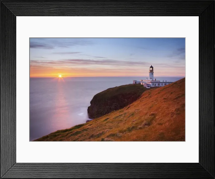 Framed Print : Tiumpan Head Lighthouse, Isle of lewis, Outer Hebrides, Scotland Framed Print : Tiumpan Head Lighthouse, Isle of lewis, Outer Hebrides, Scotland