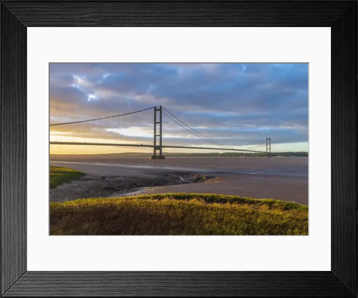 Framed Print : UK, England, North Lincolnshire, Barton-upon-Humber, Humber Bridge over the Humber Framed Print : UK, England, North Lincolnshire, Barton-upon-Humber, Humber Bridge over the Humber