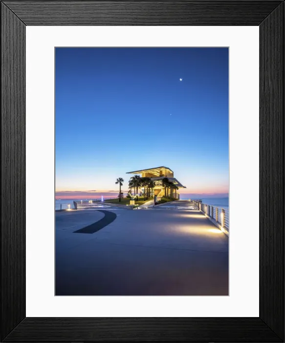 Framed Print : USA, Florida, Saint Petersburg, New Pier District, Pier Head Building