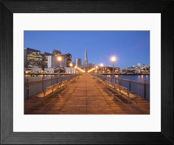 Framed Print : The Transamerica Pyramid and cityscape, San Francisco, California, USA Framed Print : The Transamerica Pyramid and cityscape, San Francisco, California, USA
