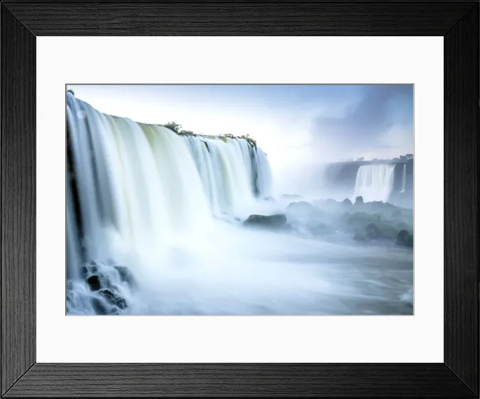 Framed Print : Americas, South America, Brazil / Argentina, the Iguassu waterfalls in full flood Framed Print : Americas, South America, Brazil / Argentina, the Iguassu waterfalls in full flood