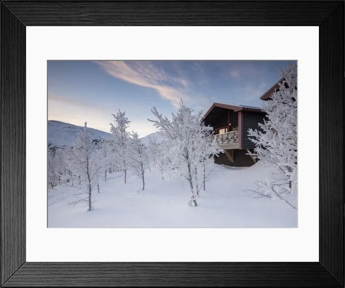 Framed Print : Sunrise at the typical Bjorkliden houses, Bjorkliden, Norbottens Ian, Sweden, Europe Framed Print : Sunrise at the typical Bjorkliden houses, Bjorkliden, Norbottens Ian, Sweden, Europe