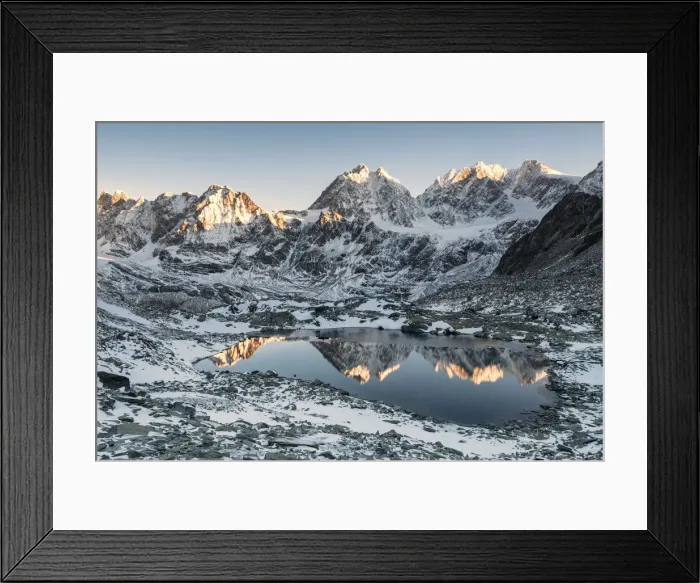 Framed Print : The little lake of Forbici during sunrise and in background Bernina Group, Valmalenco Framed Print : The little lake of Forbici during sunrise and in background Bernina Group, Valmalenco