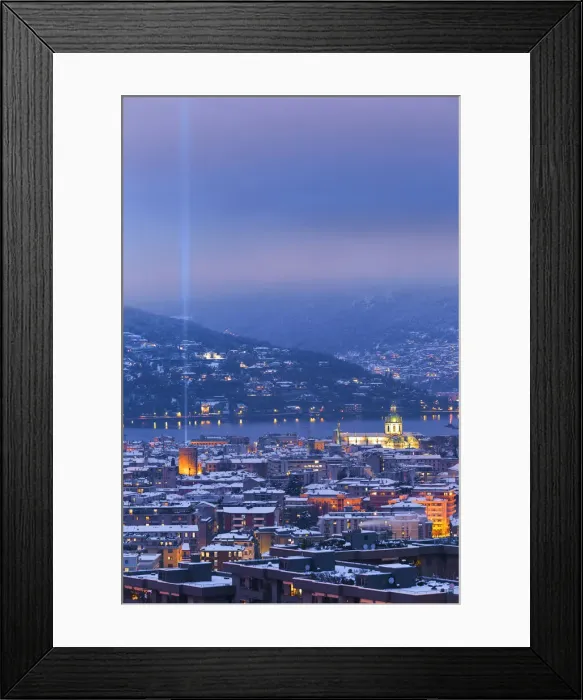 Framed Print : Dusk on Como city after the snowfall with Christmas Light Tree event, lake Como, Lombardy Framed Print : Dusk on Como city after the snowfall with Christmas Light Tree event, lake Como, Lombardy