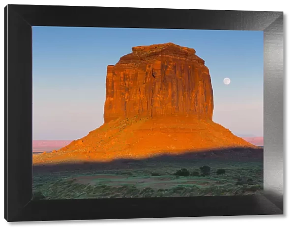Sunset at Monument Valley, Utah, Arizona, North America, USA