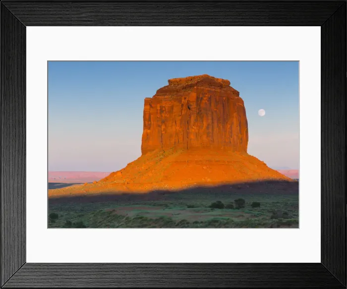 Framed Print : Sunset at Monument Valley, Utah, Arizona, North America, USA Framed Print : Sunset at Monument Valley, Utah, Arizona, North America, USA