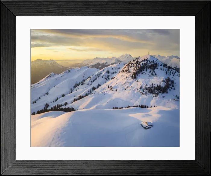 Framed Print : Sunset over a snowy Monte Farno and Pizzo Formico in winter Framed Print : Sunset over a snowy Monte Farno and Pizzo Formico in winter