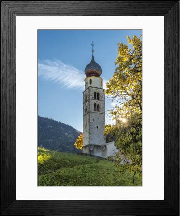 Framed Print : Kastelruth  /  Castelrotto, province of Bolzano, Dolomites, South Tyrol, Italy