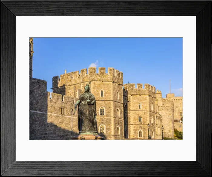 Framed Print : Queen Victoria Statue and Windsor Castle, Windsor Great Park, Windsor, Berkshire Framed Print : Queen Victoria Statue and Windsor Castle, Windsor Great Park, Windsor, Berkshire