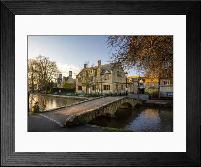 Framed Print : Bourton-on-the-water, the Cotswolds, Gloucestershire, England, UK Framed Print : Bourton-on-the-water, the Cotswolds, Gloucestershire, England, UK