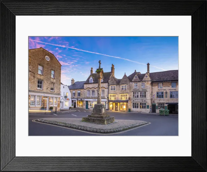 Framed Print : Market cross and square, Stow-on-the-Wold, the Cotswolds, Gloucestershire, England, UK