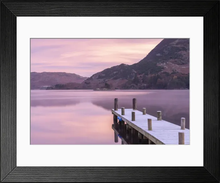 Framed Print : Wooden jetty on Ullswater at dawn on a frosty winter morning, Lake District, Cumbria