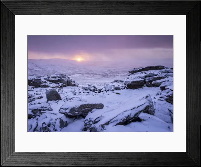 Framed Print : Sunrise over snow covered moorland at Great Staple Tor in Dartmoor National Park, Devon