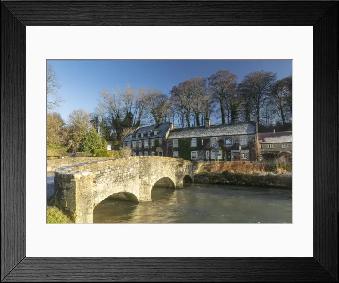 Framed Print : The Swan pub and bridge, Bibury, Cotswolds, Gloucestershire, England, UK Framed Print : The Swan pub and bridge, Bibury, Cotswolds, Gloucestershire, England, UK