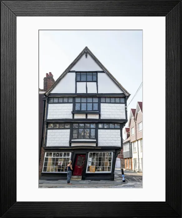 Framed Print : The Crooked House of Canterbury, believed to have been built in 1617 Framed Print : The Crooked House of Canterbury, believed to have been built in 1617