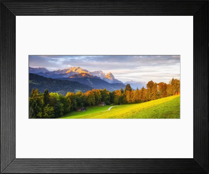 Framed Print : Look from Pfeifers Alp at Mount Zugspitze, Wetterstein Range, Werdenfelser Land Framed Print : Look from Pfeifers Alp at Mount Zugspitze, Wetterstein Range, Werdenfelser Land