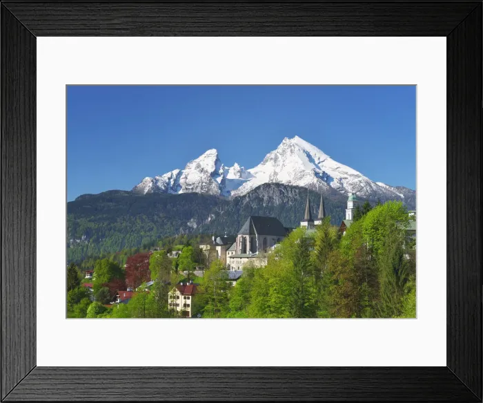Framed Print : Berchtesgaden with collegiate church St. Peter against Watzmann massif (2380 m) Framed Print : Berchtesgaden with collegiate church St. Peter against Watzmann massif (2380 m)