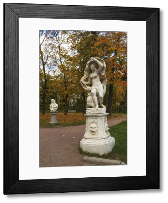 Framed Print : Galatea and Boreas statues in Catherine Park, Pushkin (Tsarskoye Selo), near St Framed Print : Galatea and Boreas statues in Catherine Park, Pushkin (Tsarskoye Selo), near St