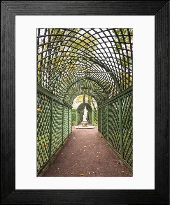 Framed Print : A sculpture in the Summer garden (Letniy sad), Saint Petersburg, Russia Framed Print : A sculpture in the Summer garden (Letniy sad), Saint Petersburg, Russia
