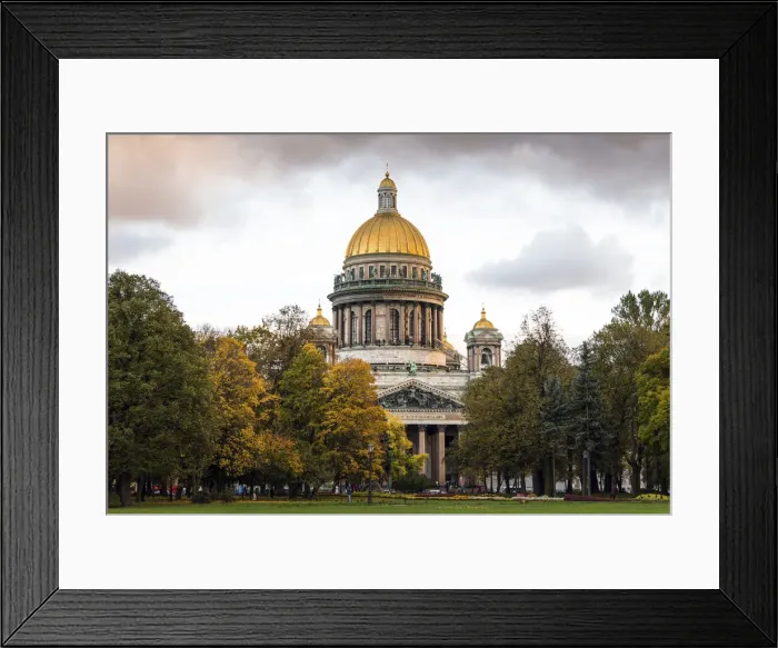 Framed Print : Saint Isaacs Cathedral (Isaakievskiy Sobor) as seen from Alexander Garden Framed Print : Saint Isaacs Cathedral (Isaakievskiy Sobor) as seen from Alexander Garden