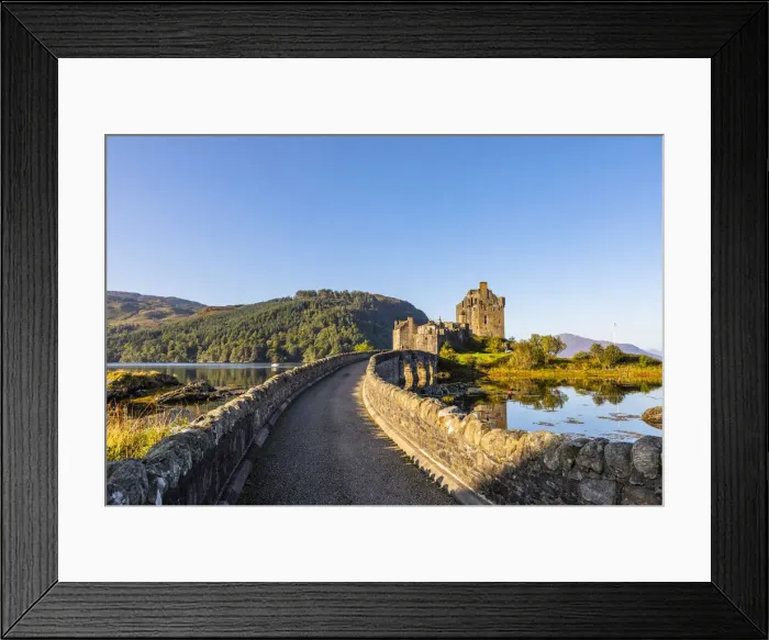 Framed Print : Eilean Donan Castle on Loch Duich, Dornie, Scotland, UK Framed Print : Eilean Donan Castle on Loch Duich, Dornie, Scotland, UK