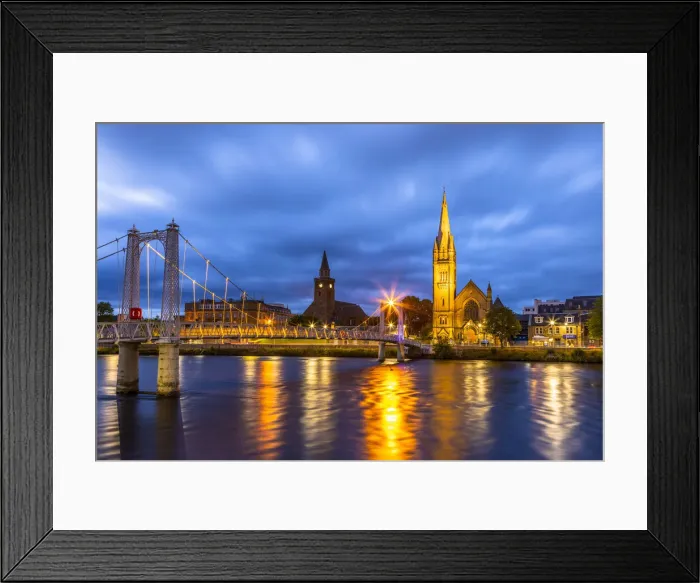 Framed Print : Free Church of Scotland, Old High Church and Greig Street Bridge on the river Ness Framed Print : Free Church of Scotland, Old High Church and Greig Street Bridge on the river Ness