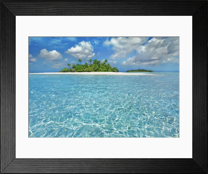 Framed Print : Tropical lagoon with palm island - Maldives, South Male Atoll Framed Print : Tropical lagoon with palm island - Maldives, South Male Atoll