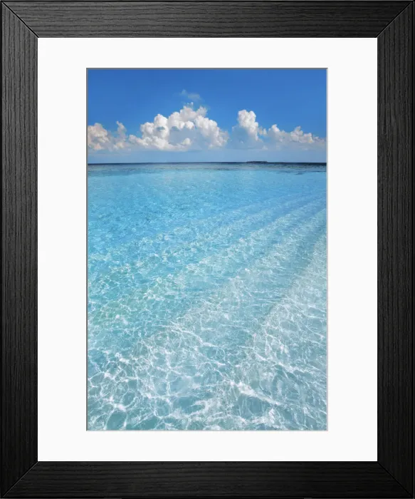 Framed Print : Tropical lagoon - Maldives, Baa Atoll, Kunfunadhoo - Soneva Fushi Framed Print : Tropical lagoon - Maldives, Baa Atoll, Kunfunadhoo - Soneva Fushi