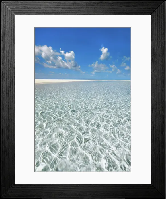 Framed Print : Tropical lagoon with sandbank - Maldives, South Male Atoll, Mahaanaelhihuraa - Rihiveli Framed Print : Tropical lagoon with sandbank - Maldives, South Male Atoll, Mahaanaelhihuraa - Rihiveli