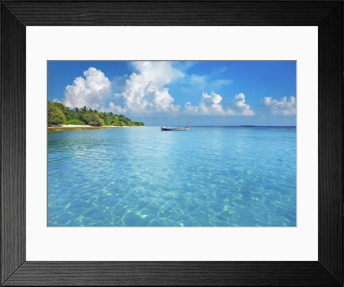 Framed Print : Tropical lagoon with dhoni - Maldives, Baa Atoll, Kunfunadhoo - Soneva Fushi Framed Print : Tropical lagoon with dhoni - Maldives, Baa Atoll, Kunfunadhoo - Soneva Fushi