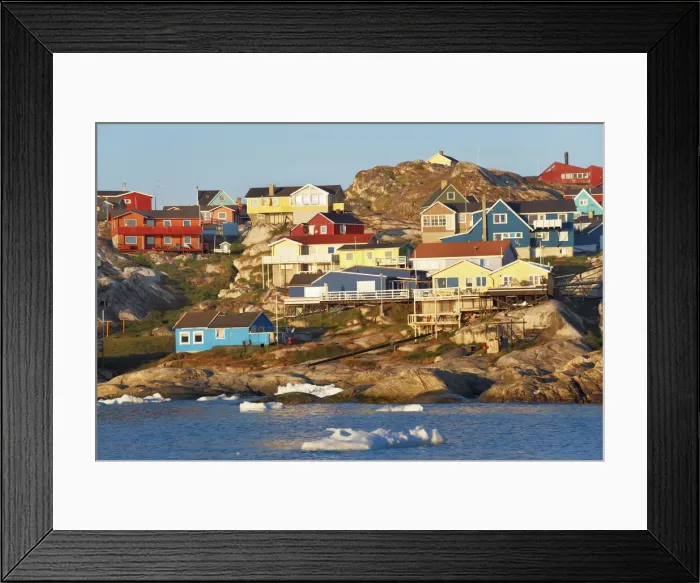 Framed Print : Village impression Ilulissat - Greenland, Qsuitsup, Ilulissat, Jakobshavn - Diskobay Framed Print : Village impression Ilulissat - Greenland, Qsuitsup, Ilulissat, Jakobshavn - Diskobay