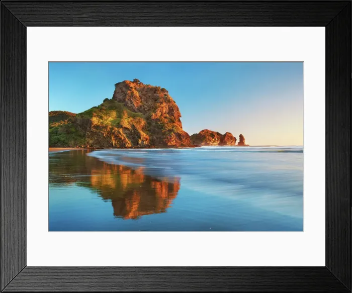 Framed Print : Cliff landscape - New Zealand, North Island, Auckland, Waitakere Ranges, Piha Beach Framed Print : Cliff landscape - New Zealand, North Island, Auckland, Waitakere Ranges, Piha Beach