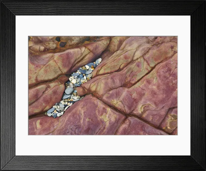 Framed Print : Stone structure and pebbles - New Zealand, South Island, West Coast, Westland, Hst Framed Print : Stone structure and pebbles - New Zealand, South Island, West Coast, Westland, Hst