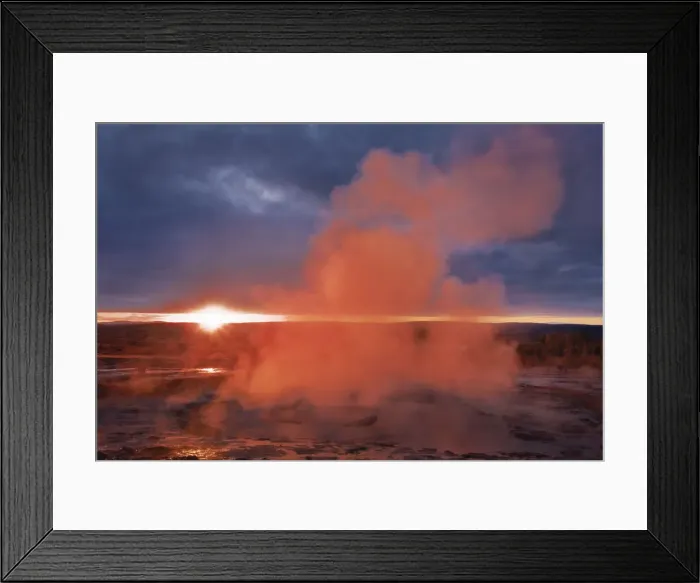 Framed Print : Geyser Strokkur erupting - Iceland, Southern Region, Haukadalur, Strokkur Framed Print : Geyser Strokkur erupting - Iceland, Southern Region, Haukadalur, Strokkur