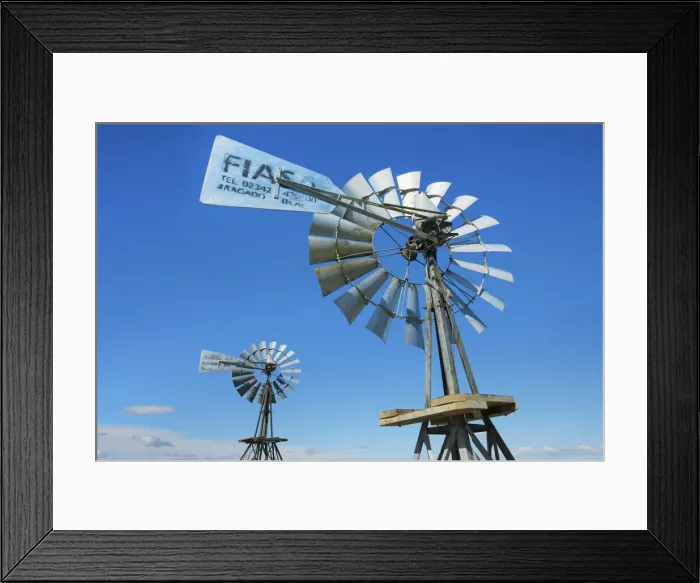 Framed Print : Wind wheel for water pumping - Argentina, Santa Cruz, Lago Viedma - Patagonia, Andes Framed Print : Wind wheel for water pumping - Argentina, Santa Cruz, Lago Viedma - Patagonia, Andes
