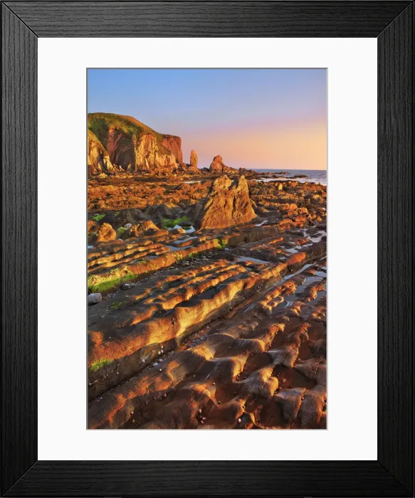 Framed Print : Cliff landscape at Bantham Bay - United Kingdom, England, Devon, Kingsbridge, Bantham Bay Framed Print : Cliff landscape at Bantham Bay - United Kingdom, England, Devon, Kingsbridge, Bantham Bay